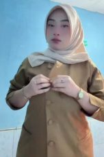 BU-GURU-Salsa-Hijab-Doyan-Bogel